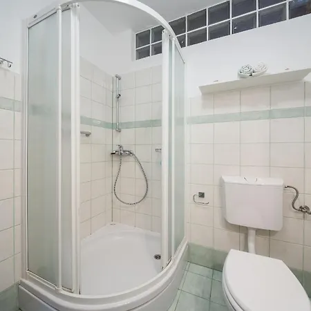 Roko - Charme Holidays Apartment Supetar
