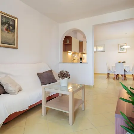 Roko - Charme Holidays