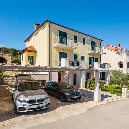 Apartamento Roko - Charme Holidays Supetar