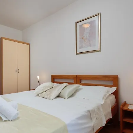Apartment Roko - Charme Holidays Supetar